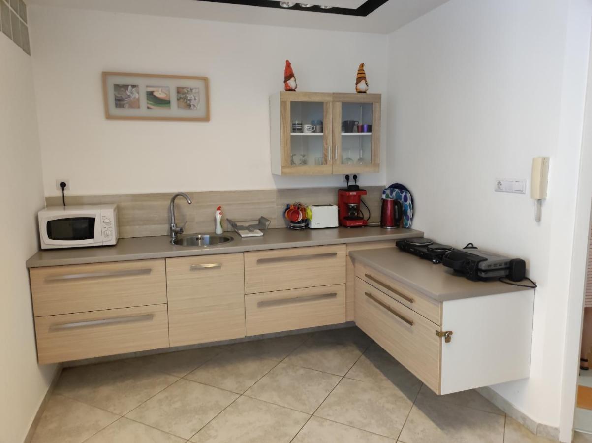 City Center Apartman ザラエゲルセグ エクステリア 写真