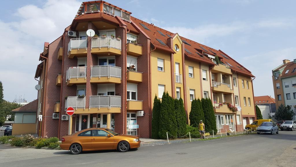 City Center Apartman ザラエゲルセグ エクステリア 写真